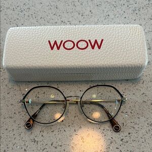 Women's Round Glasses - Black and Gold